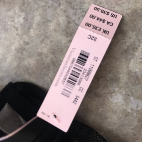 NWT Victorias Secret Very Sexy Unlined Bra Bundle 32C - Picture 4 of 8